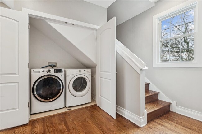 Building Photo - 1334 Wilmette Ave