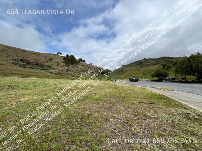 Building Photo - 654 Llagas Vista Dr