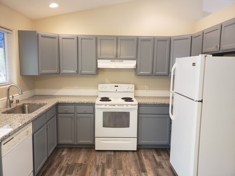 Building Photo - 709 S Scott St