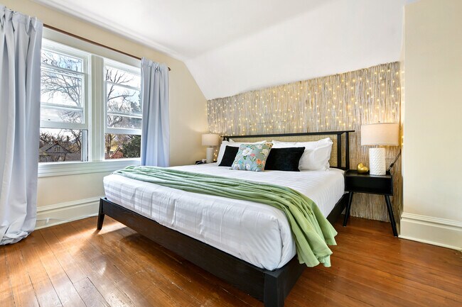 Building Photo - 835 E Boulder St