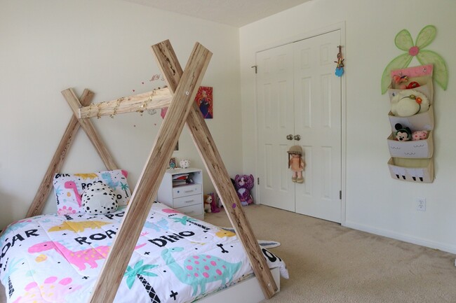 Building Photo - 3223 Autumn Bridge Ln