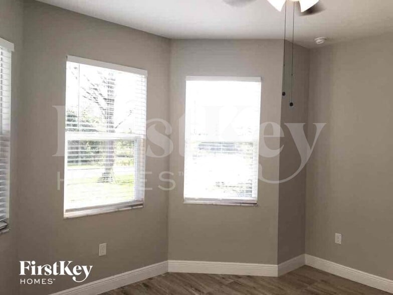 Building Photo - 3302 14th St SW