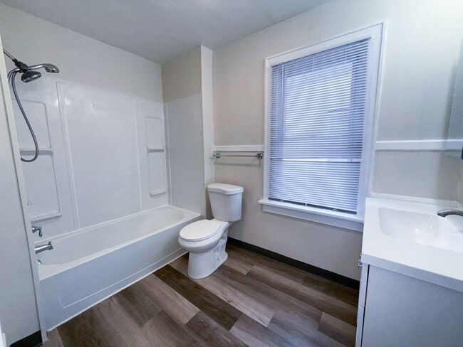 Building Photo - Gorgeous 3BR Renovation with Stylish Updates and Plenty of Space!