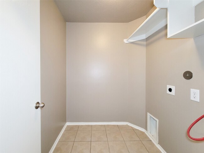 Building Photo - 2731 Trinity Glen Ln