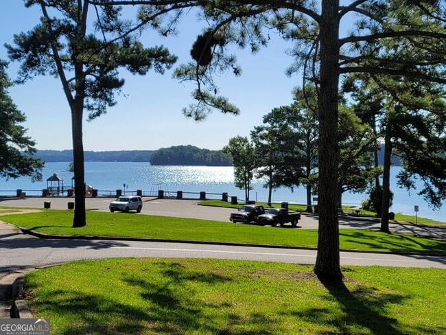 Building Photo - 6729 Great Water Dr