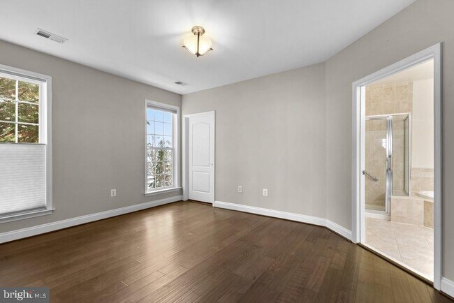 Building Photo - 803 Reserve Champion Dr