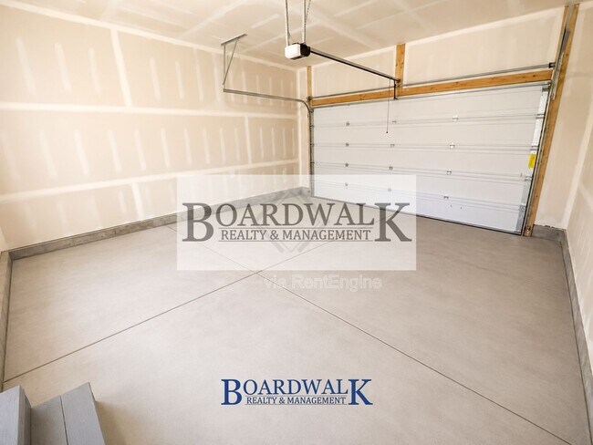 Building Photo - 6386 N Wanlass Hl