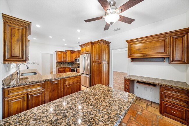 Building Photo - 1039 Hardee Rd