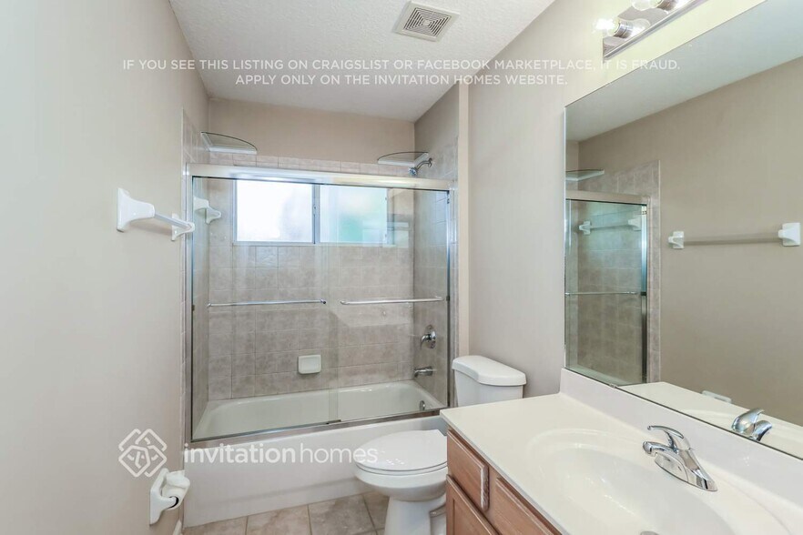 Building Photo - 420 Heather Park Ln