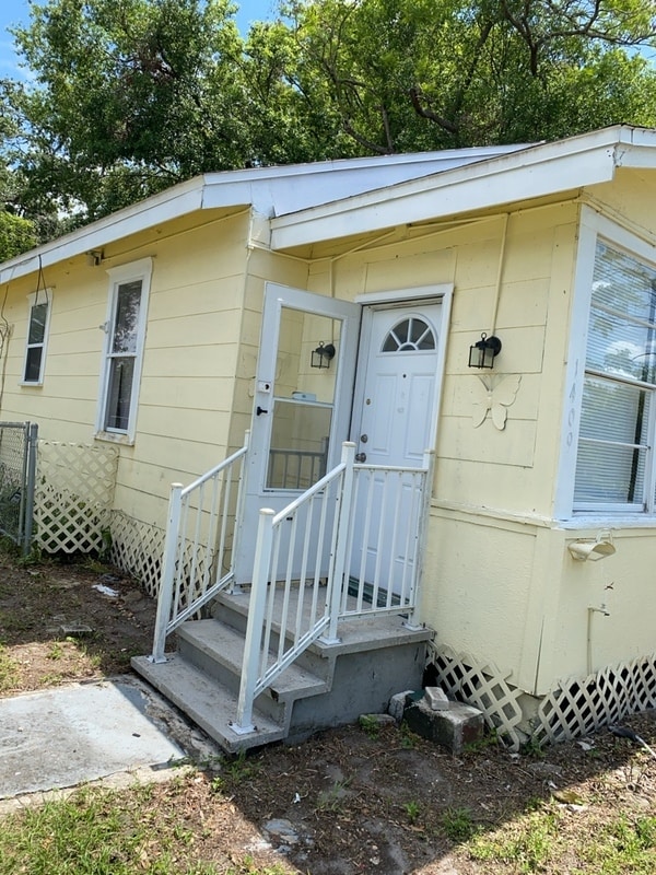 Primary Photo - 1409 S Westmoreland Dr