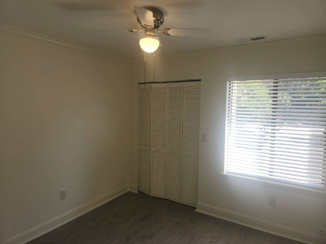Building Photo - Renovated Two Bedroom Condo on Hilton Head...