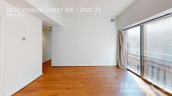 Building Photo - Dupont/U Street Corridor Two Bedroom In Fa...