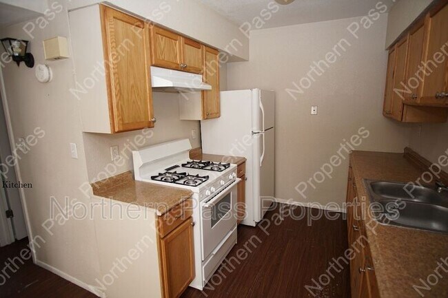 Building Photo - 114 Bauxite Ave