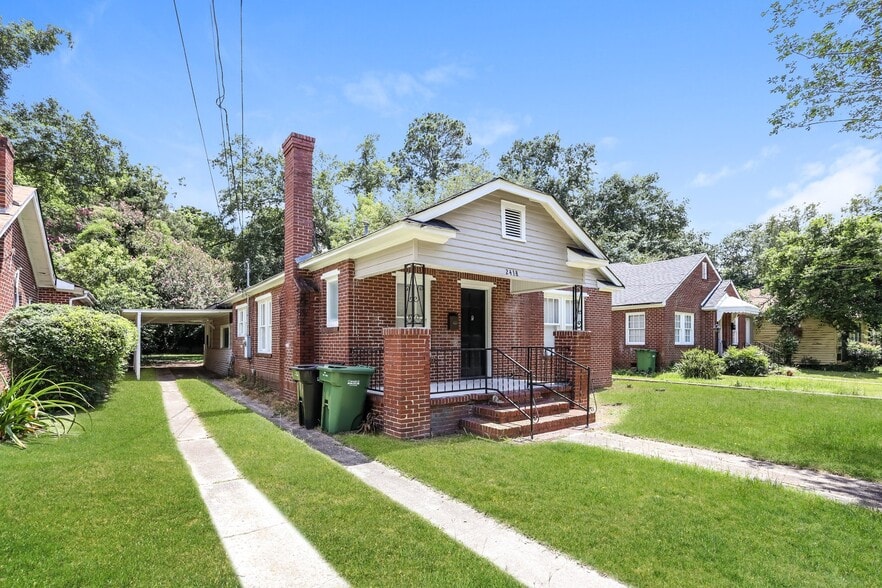 Building Photo - 2418 Gould St