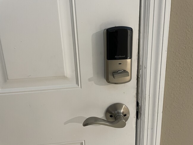 Smart Lock Interior - 1219 W Pierce St