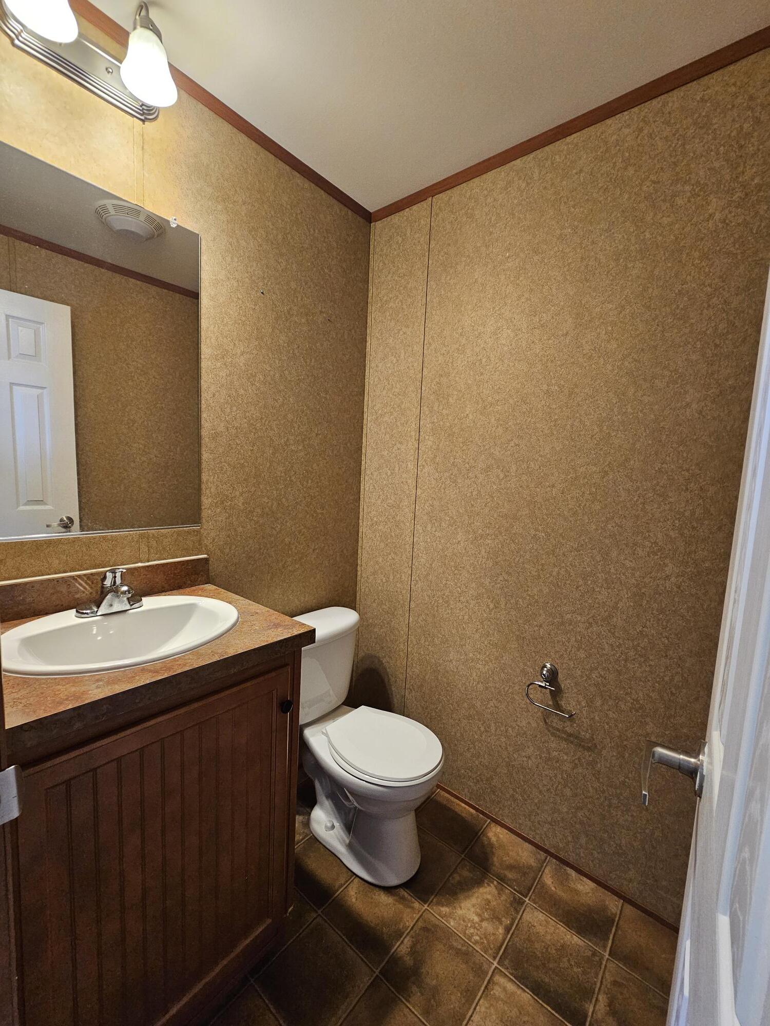 Building Photo - 13 Arbor Pl