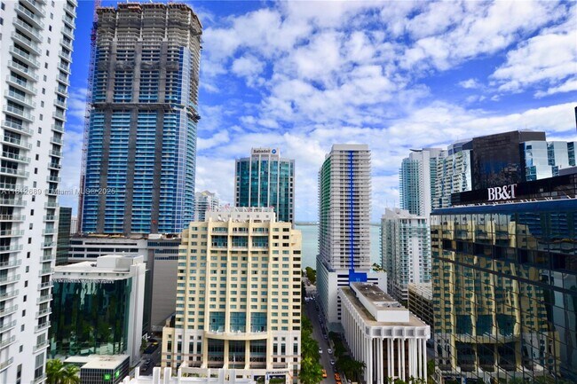 Building Photo - 1080 Brickell Ave