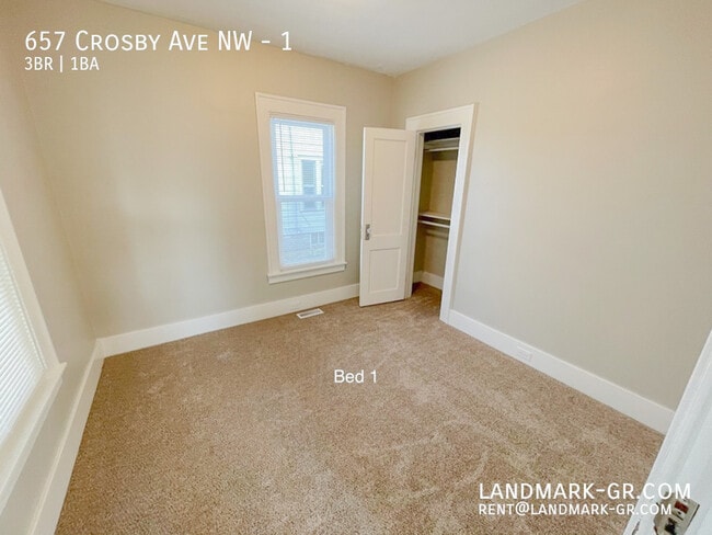 Building Photo - 657 Crosby St NW