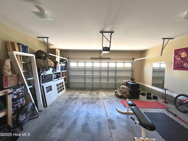 Building Photo - 225 Savannah Garden Dr