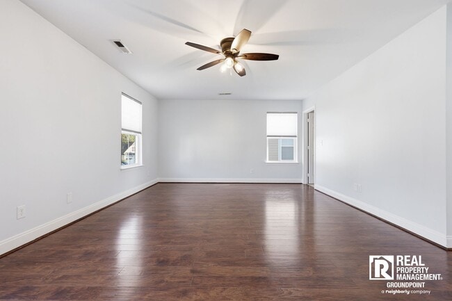 Building Photo - 4BR | 2.5BA | Balcony | Fenced Yard