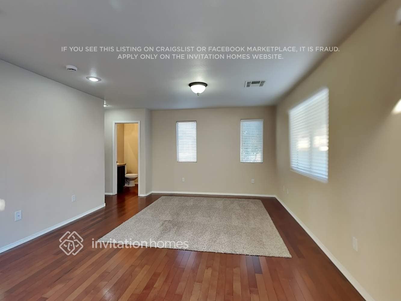 Building Photo - 10325 Adrianna Ave