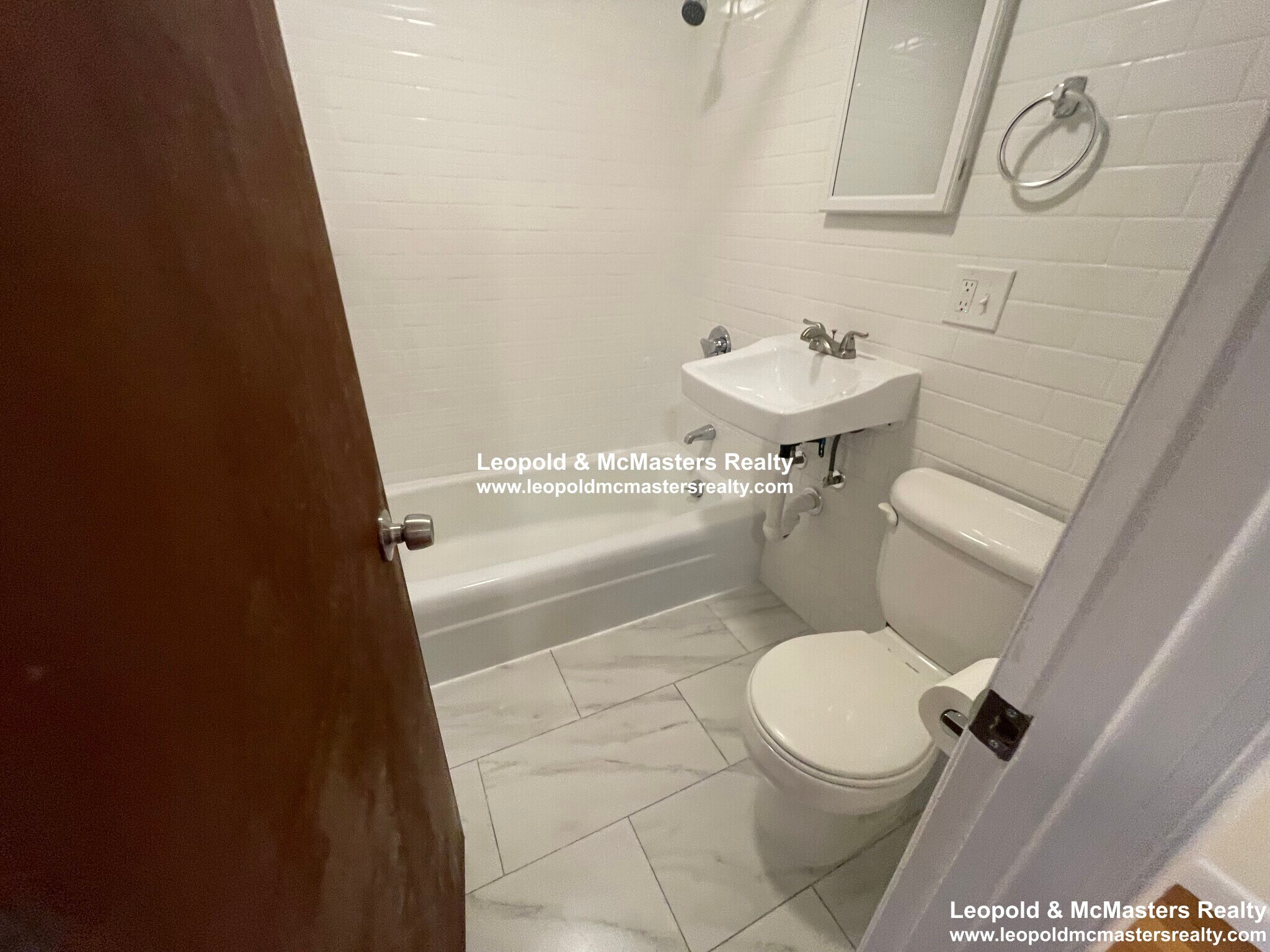 Building Photo - 180 North Beacon St