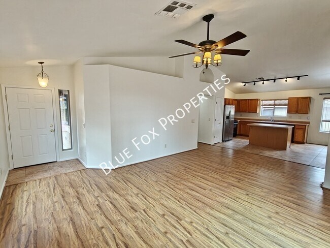 Building Photo - 10923 S Lake Gambusi Dr