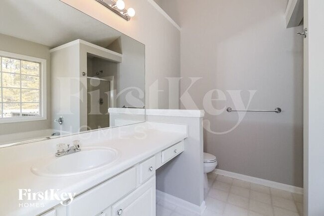 Building Photo - 1627 Eagle Dr