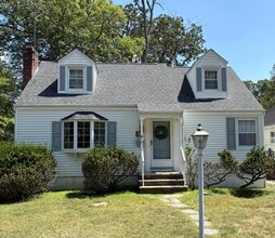 Building Photo - 88 Chestnut Dr