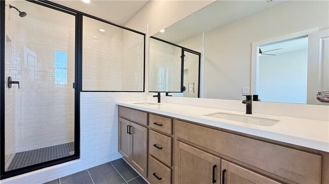 Building Photo - 2678 Evers Dr NE