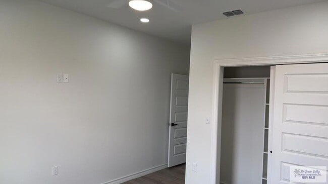 Building Photo - 5160 Alexa Rd