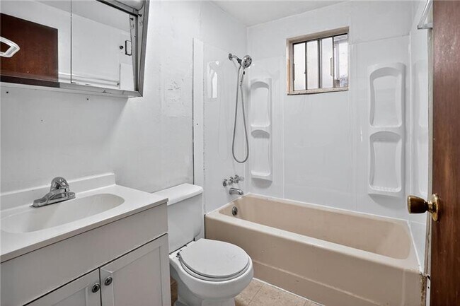 Building Photo - 4034 Murray Ave