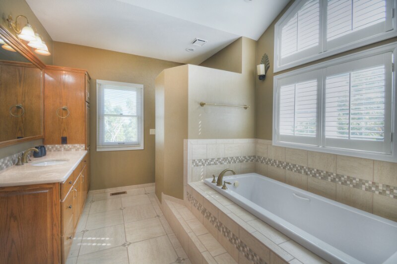 Building Photo - 485 Vanderbilt Ct