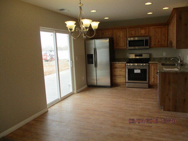 Building Photo - **Move-In Discount!** 3 Bedroom 2.5 - Twin Home in Gemini Meadows