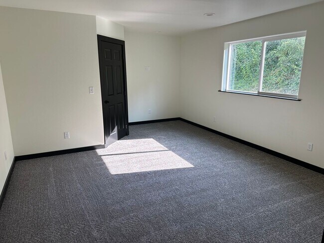 Building Photo - Brand New 4 Bedroom Home, Call to Schedule your showing today!