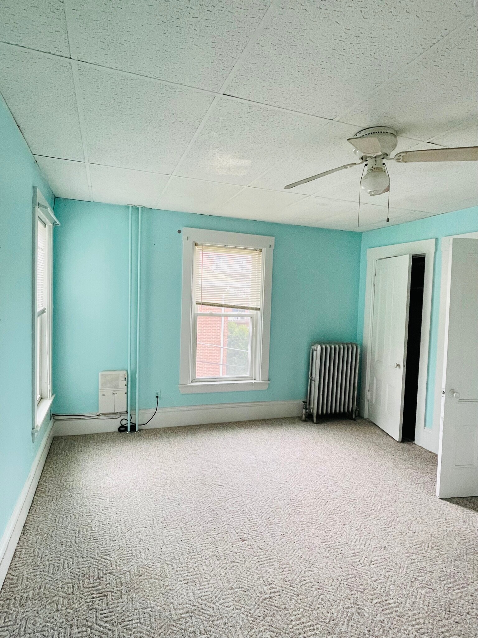 Building Photo - 131 Pleasant St