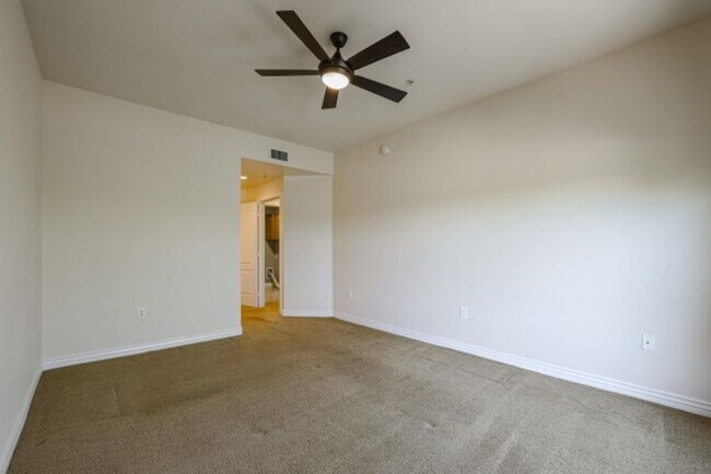 Building Photo - 21320 N 56th St