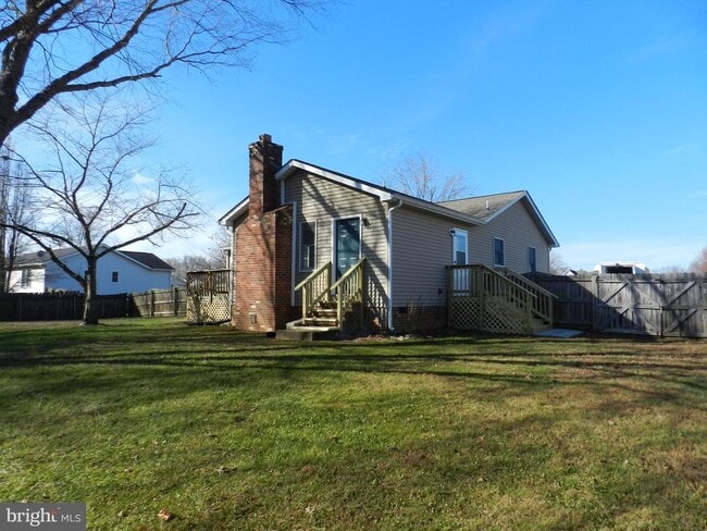 Building Photo - 206 Gerber Dr