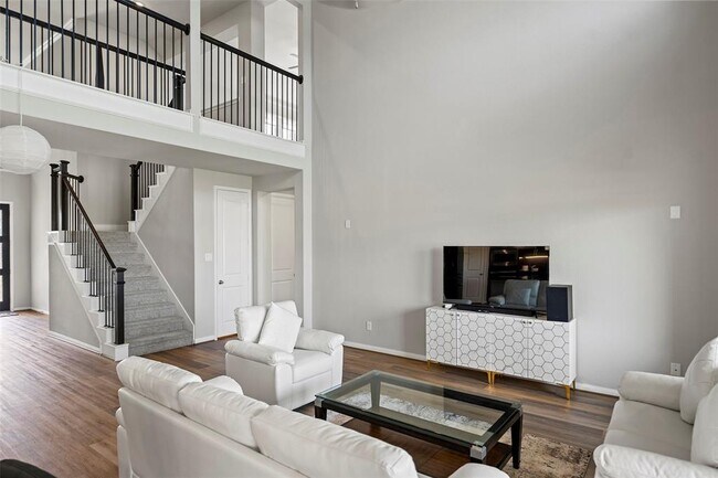 Building Photo - 11307 Cosmopolitan Dr