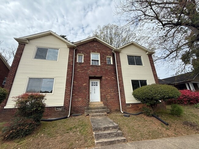 Building Photo - Adorable One Bedroom Apartment in Elizabeth!