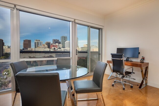 Building Photo - Stunning Corner Condo with City Views in the Heart of Gaslamp