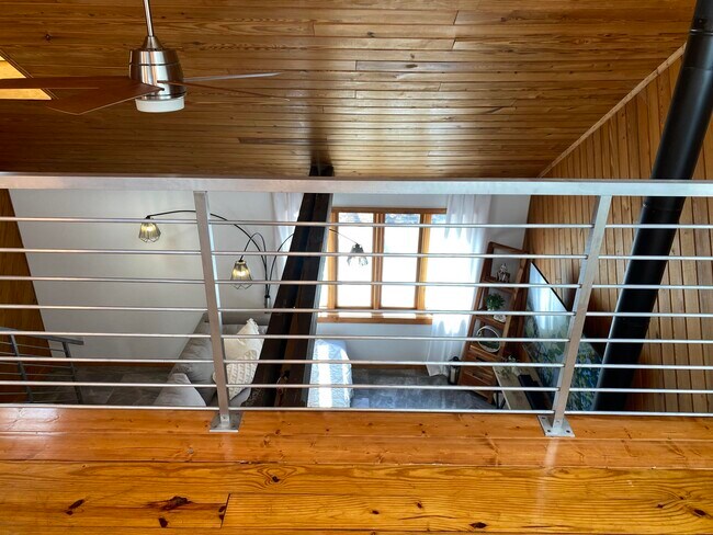 Building Photo - 141 Hunters Trce