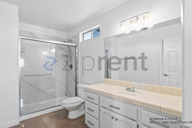 Building Photo - 8370 Parish Way