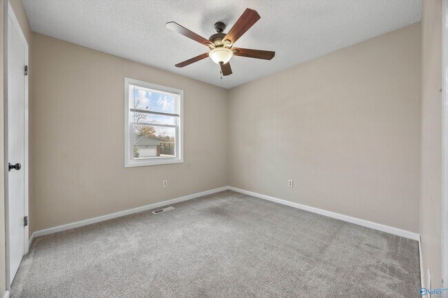 Building Photo - 235 Usher Rd