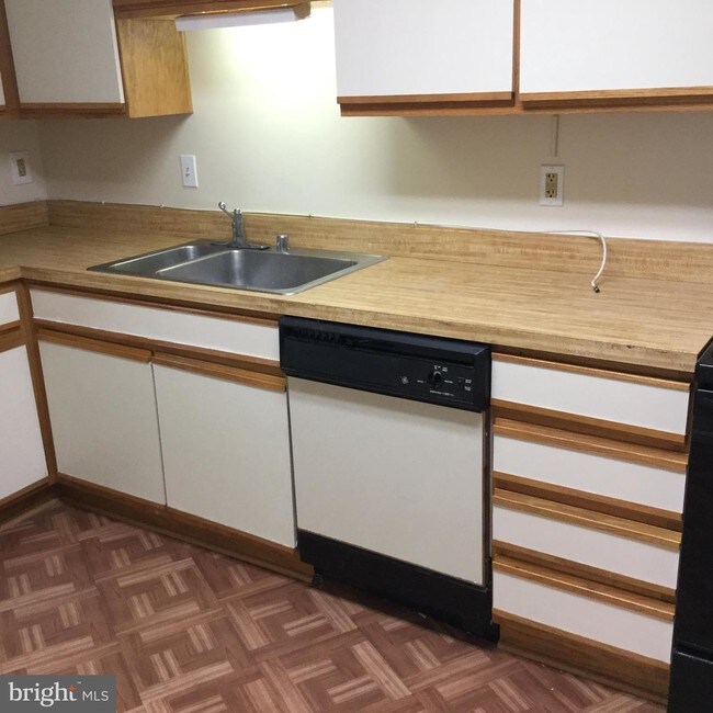 3310 N Leisure World Blvd 3310 N Leisure World Blvd Silver Spring MD