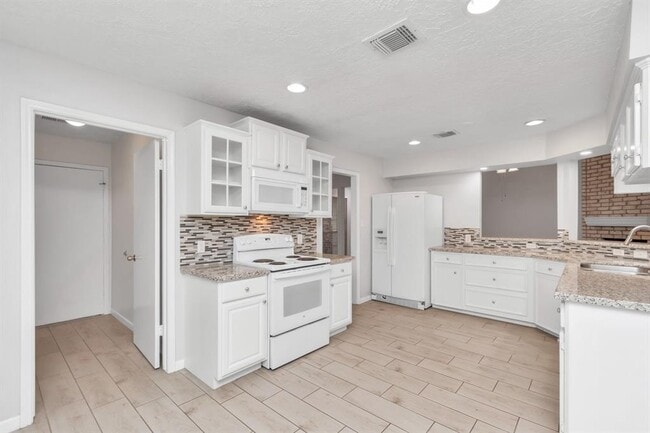 Building Photo - 1102 Comstock Springs Dr