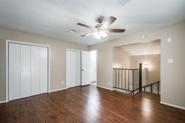 Building Photo - 2053 Country Village Blvd