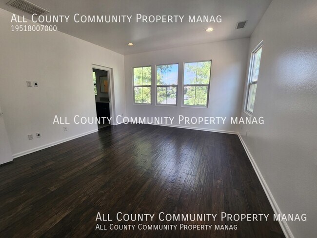 Building Photo - 43 Los Indios