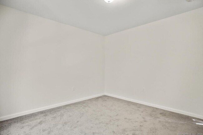 Building Photo - West Washington Townhomes