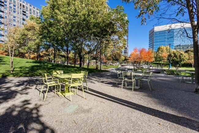 Building Photo - 10 Museum Way